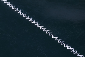 程控双针旋转针杆综合送料缝纫机