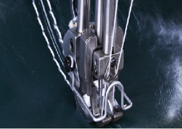 加强型直驱柱式双针综合送料缝纫机